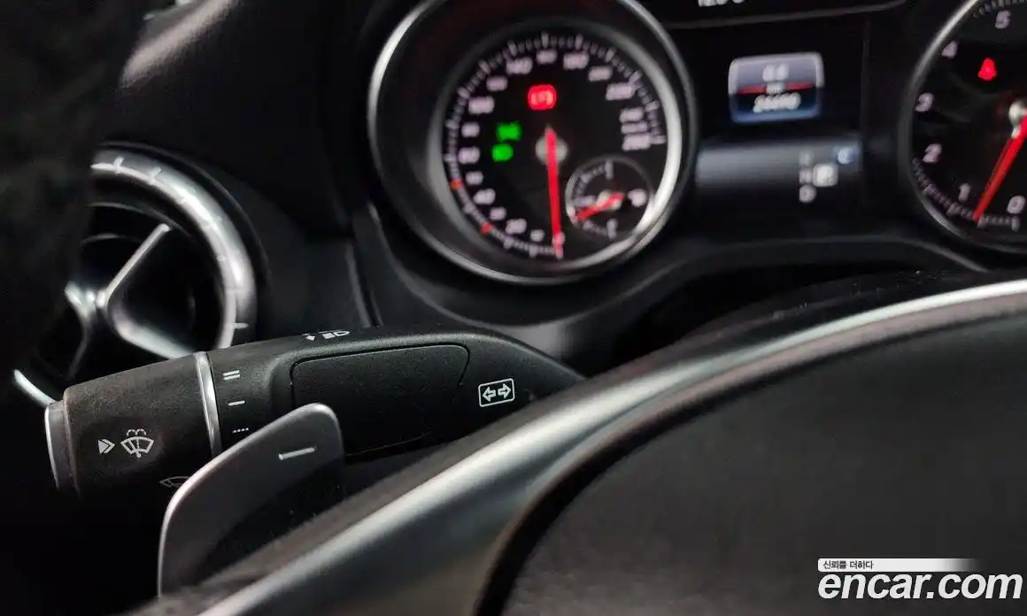 Mercedes-Benz CLA-Class 2019 2.0 Автомат в Москве № 205021, фото 4