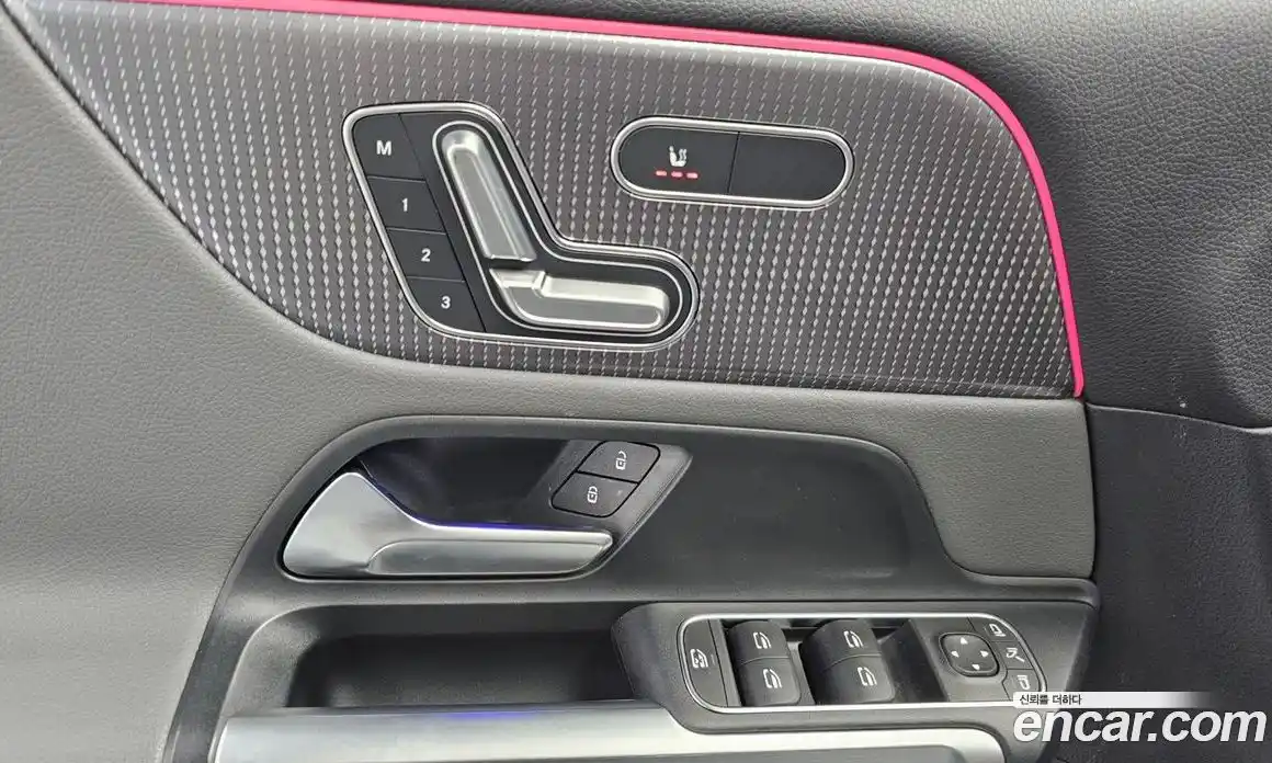 Mercedes-Benz EQB 2023 0.2 Автомат в Москве № 205746, фото 4