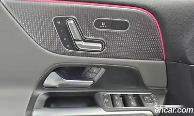 Mercedes-Benz EQB 2023 0.2 Автомат в Москве № 205746, миниатюра 4