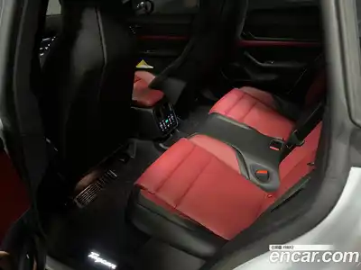 Porsche Taycan 2026 0.1 Автомат в Москве № 212926, миниатюра 11