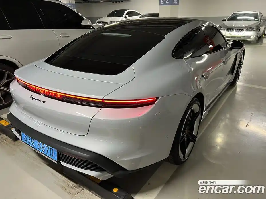 Porsche Taycan 2026 0.1 Автомат в Москве № 212926, фото 6