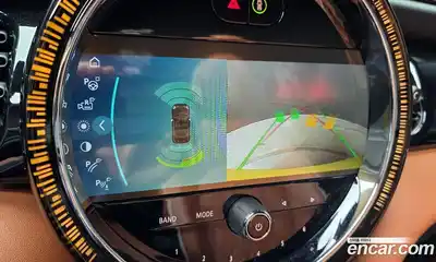 Mini Cooper Convertible 2024 2.0 Автомат в Москве № 213987, миниатюра 7