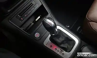 Volkswagen Tiguan 2015 2.0 Автомат в Москве № 215170, миниатюра 2