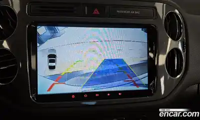 Volkswagen Tiguan 2015 2.0 Автомат в Москве № 215170, миниатюра 3