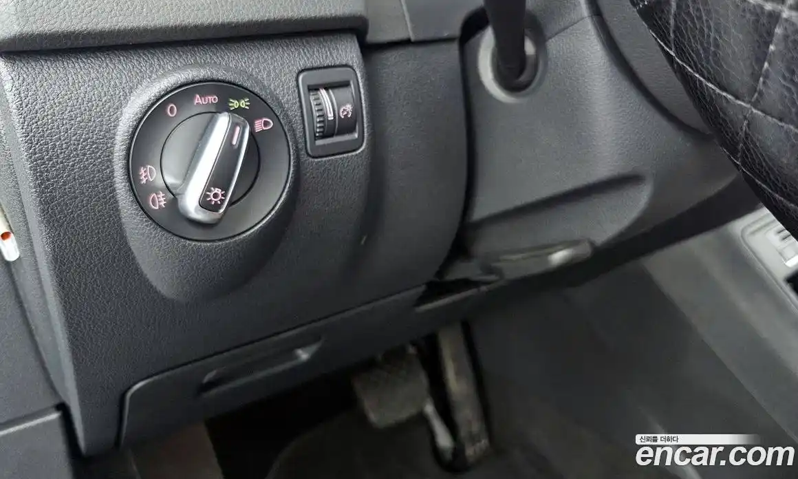 Volkswagen Tiguan 2015 2.0 Автомат в Москве № 215170, фото 10