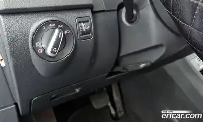 Volkswagen Tiguan 2015 2.0 Автомат в Москве № 215170, миниатюра 10