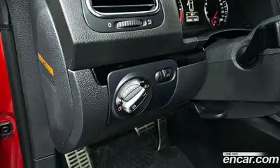 Volkswagen Scirocco 2013 2.0 Автомат в Москве № 215242, миниатюра 11