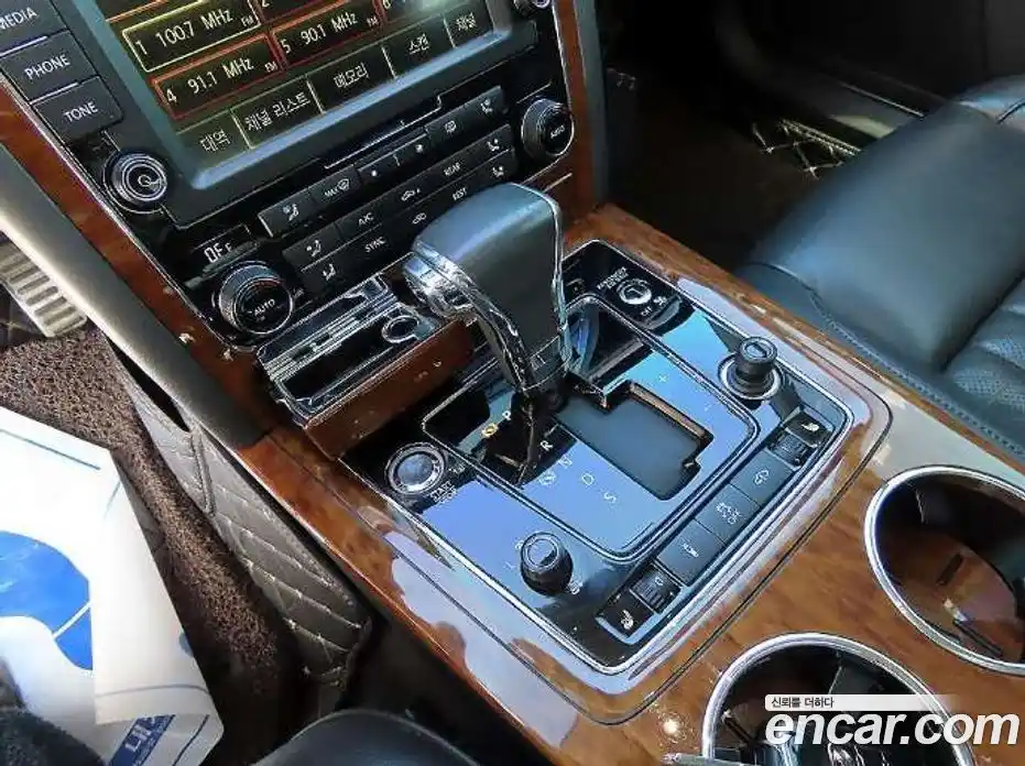 Volkswagen Phaeton 2015 3.0 Автомат в Москве № 215349, фото 9