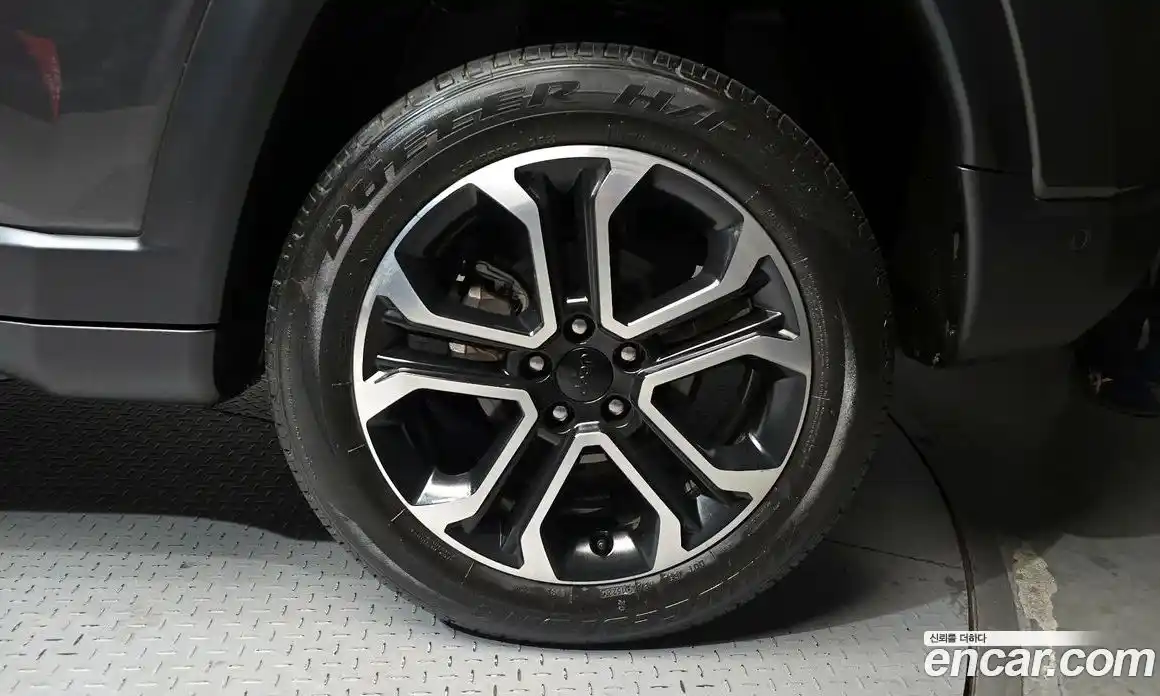 Jeep Compass 2022 2.4 Автомат в Москве № 215459, фото 5