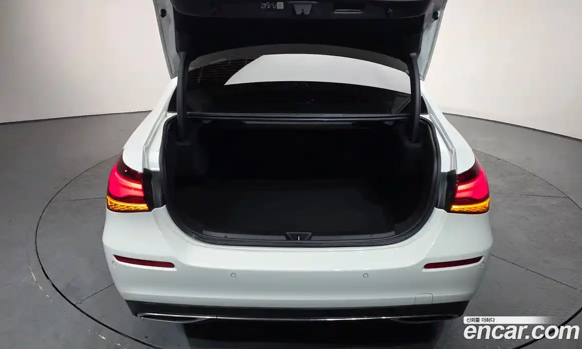 Mercedes-Benz A-Class 2024 2.0 Автомат в Москве № 216432, фото 19