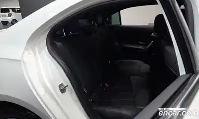 Mercedes-Benz A-Class 2024 2.0 Автомат в Москве № 216432, миниатюра 10