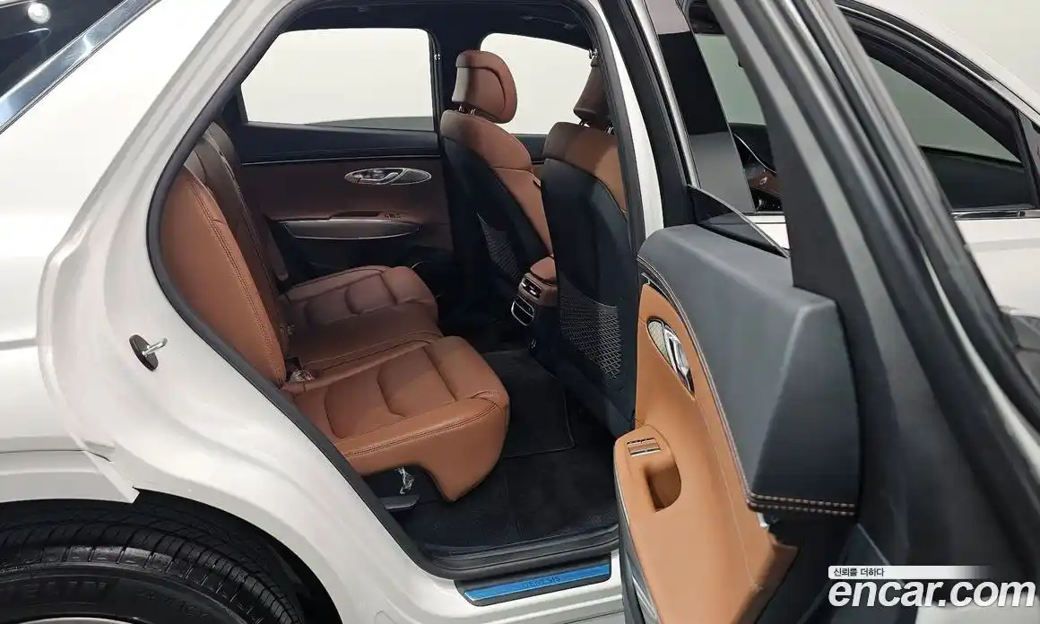 Genesis GV70 2023 2.5 Автомат в Москве № 21769, фото 11