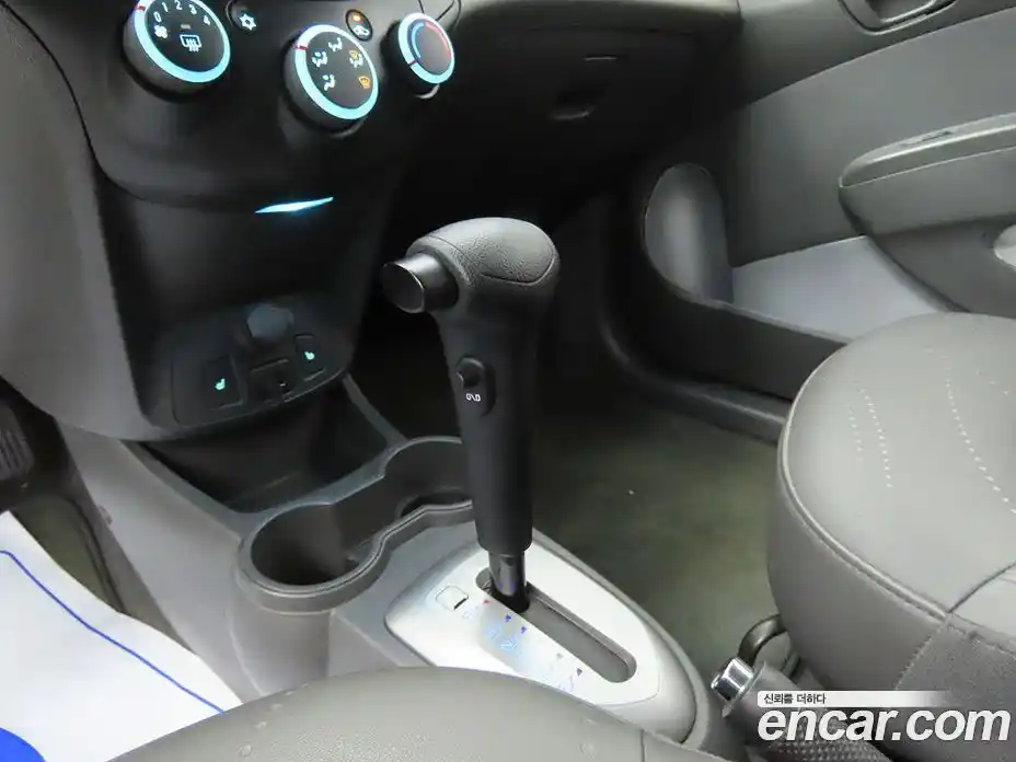 Chevrolet Spark 2014 1.0 Автомат в Москве № 219824, фото 11