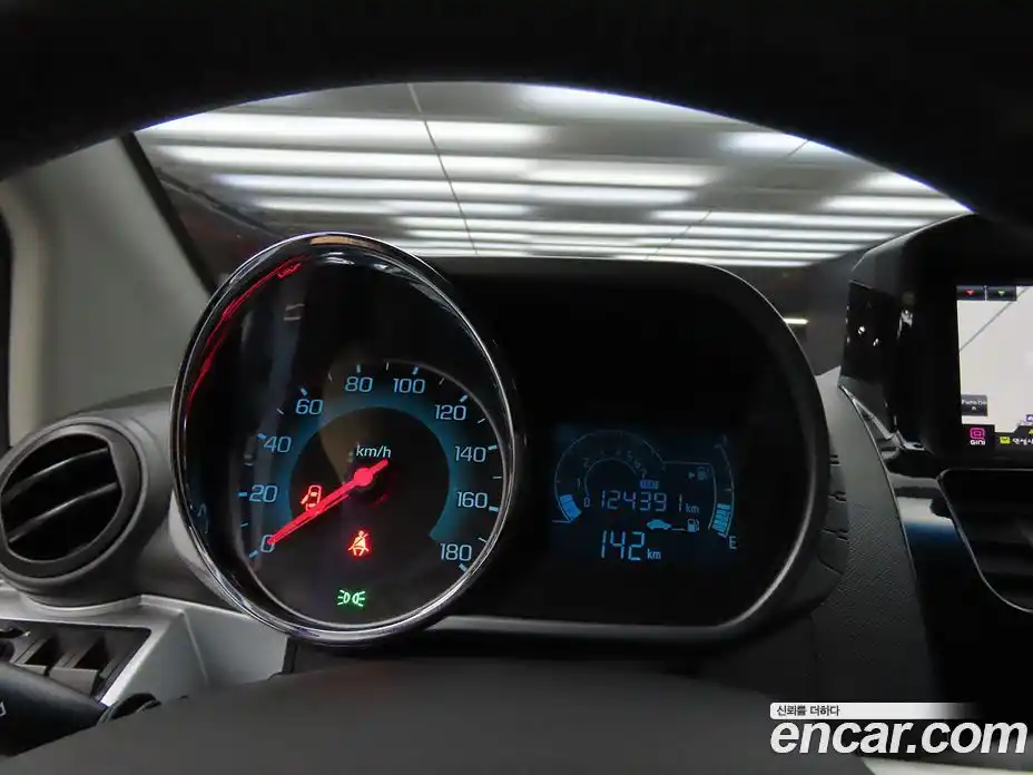 Chevrolet Spark 2014 1.0 Автомат в Москве № 219824, фото 9