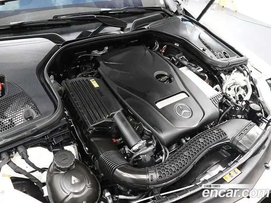 Mercedes-Benz E-Class 2023 2.0 Автомат в Москве № 220183, фото 13