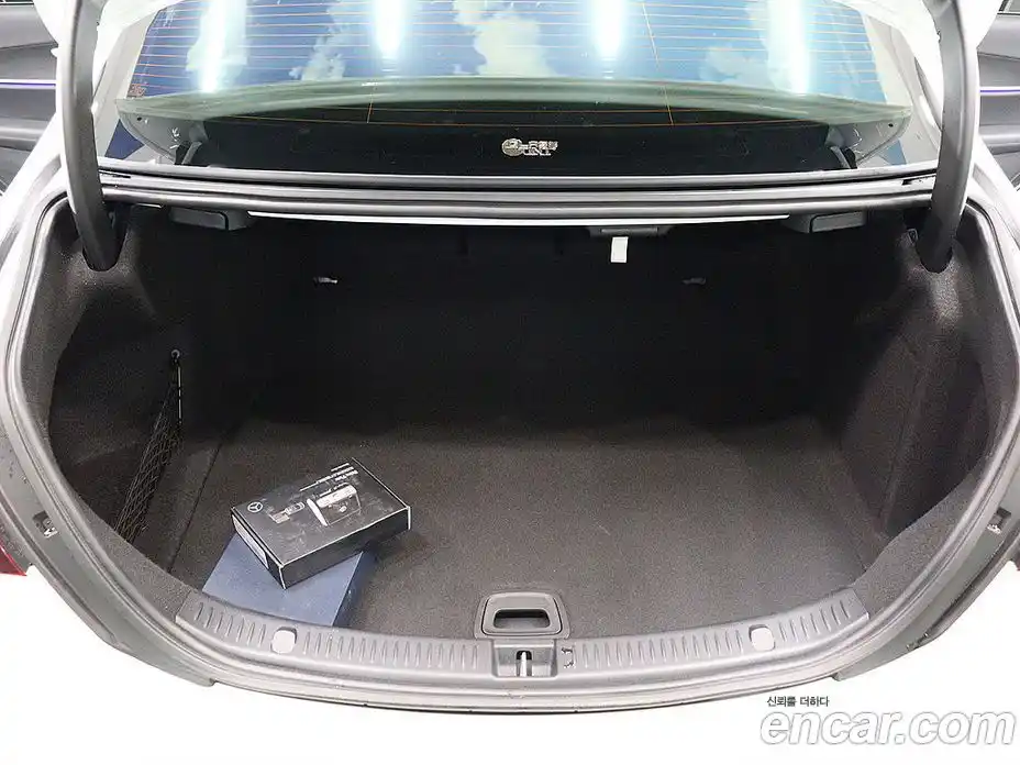 Mercedes-Benz E-Class 2023 2.0 Автомат в Москве № 220183, фото 15