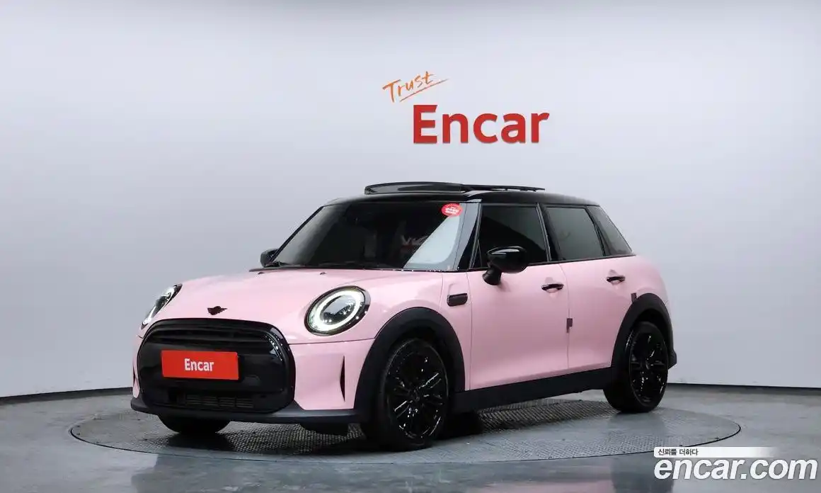 Mini Cooper 2022 1.5 Автомат в Москве № 222784, фото 4