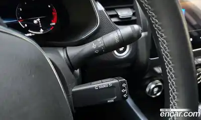 Renault XM3 2021 1.6 Автомат в Москве № 223641, миниатюра 6