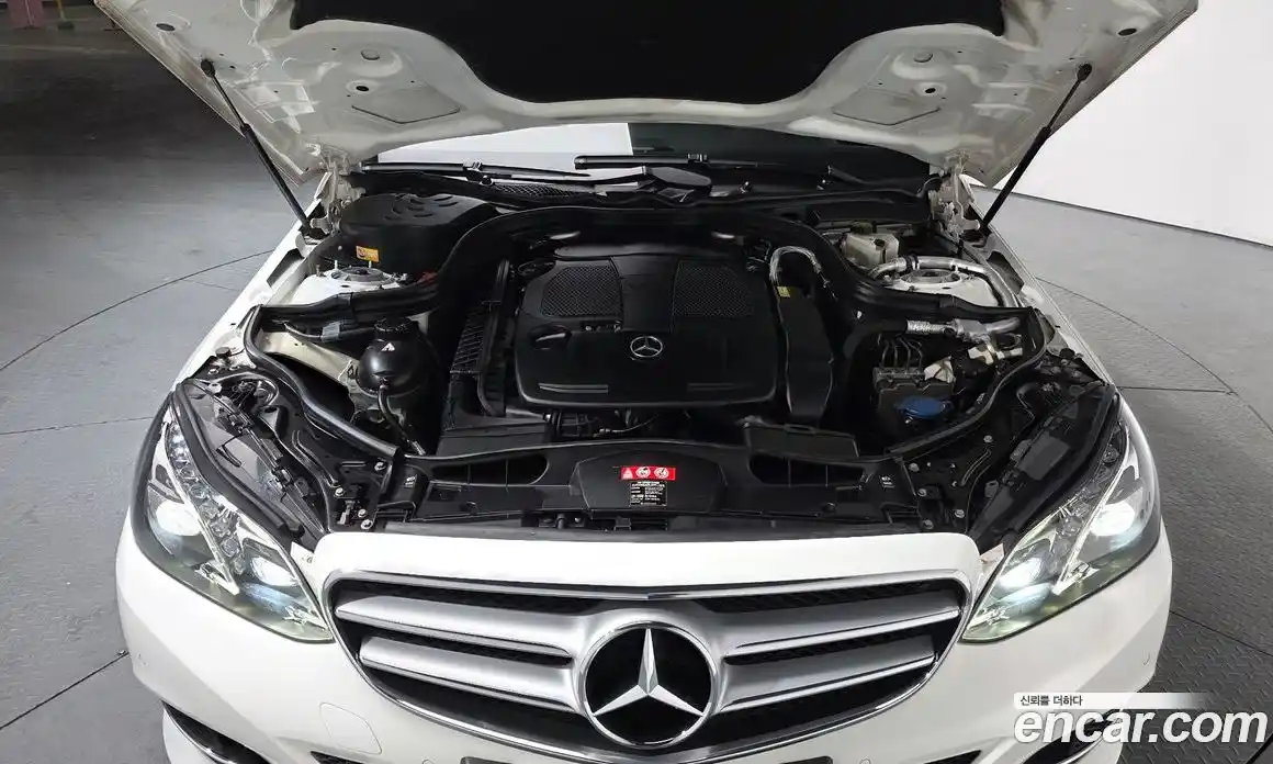 Mercedes-Benz E-Class 2014 3.5 Автомат в Москве № 224619, фото 19