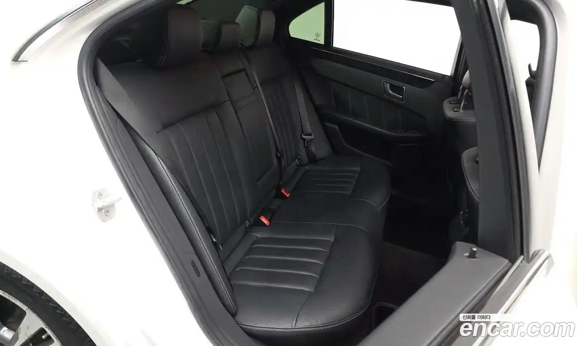 Mercedes-Benz E-Class 2014 3.5 Автомат в Москве № 224619, фото 3