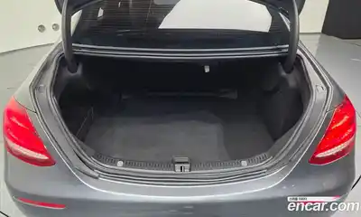 Mercedes-Benz E-Class 2019 2.0 Автомат в Москве № 224996, миниатюра 8