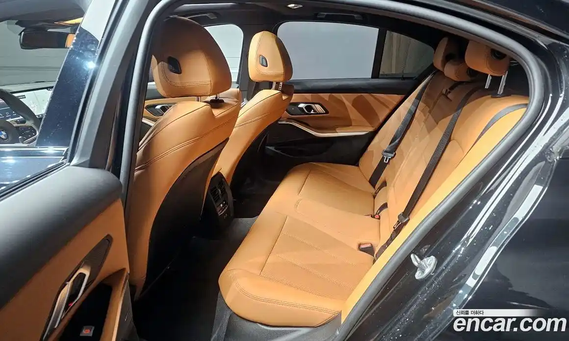 BMW 3-Series 2025 2.0 Автомат в Москве № 228055, фото 13