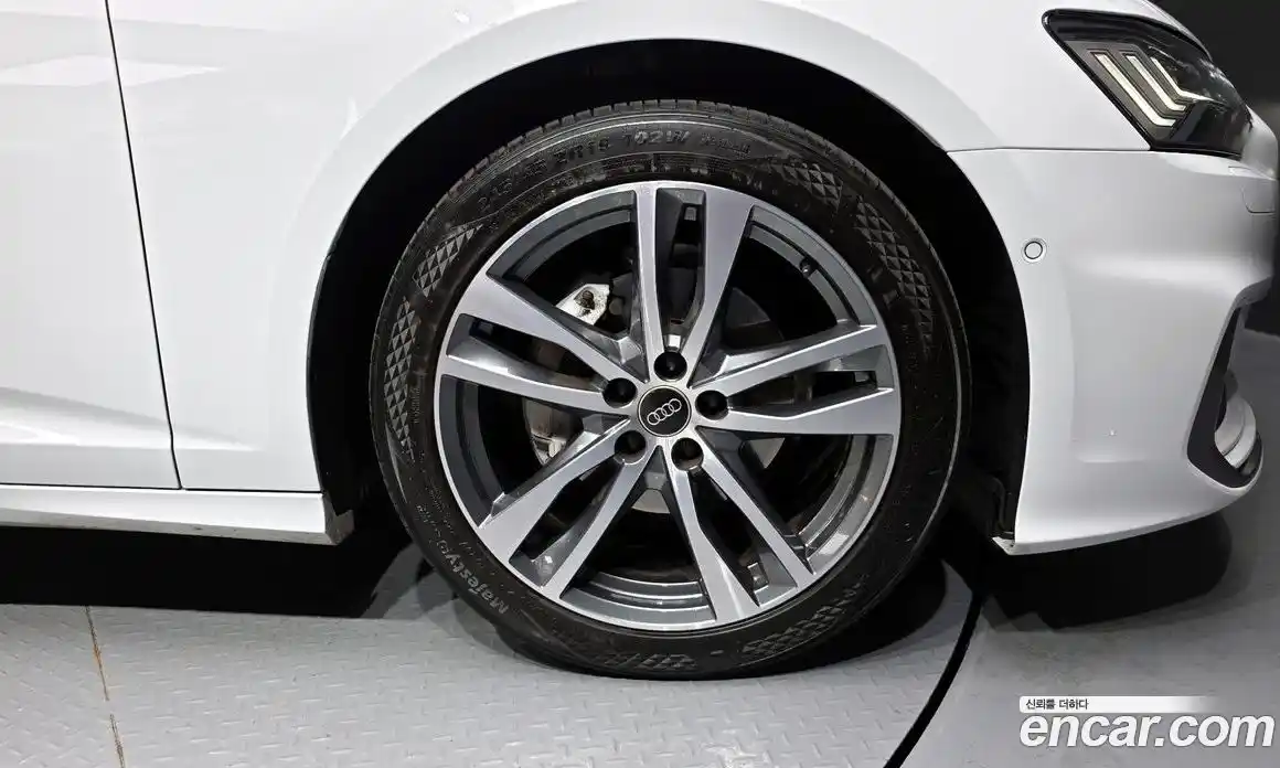 Audi A6 2023 2.0 Автомат в Москве № 229938, фото 11