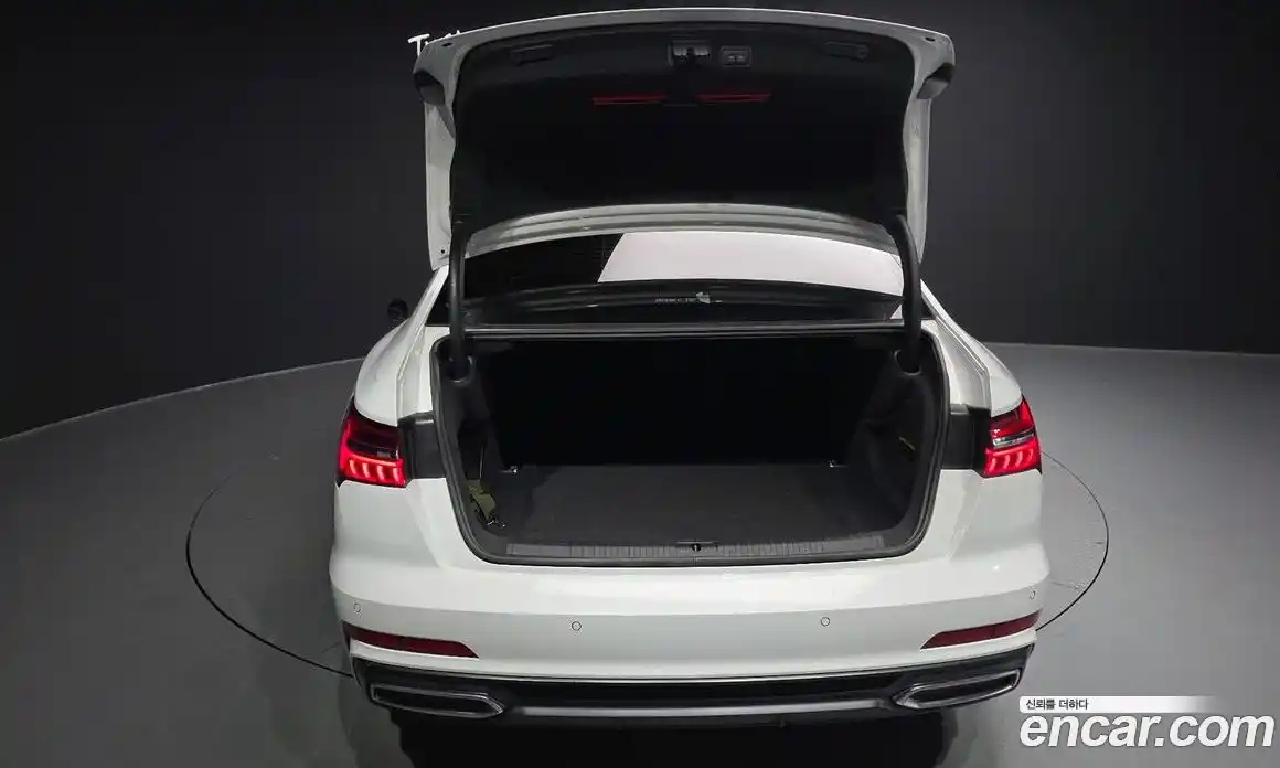 Audi A6 2023 2.0 Автомат в Москве № 229938, фото 13