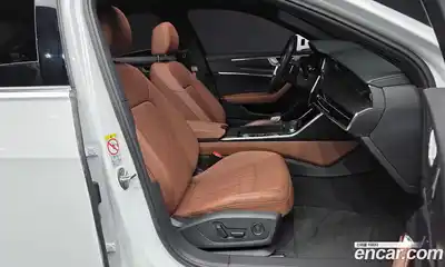 Audi A6 2023 2.0 Автомат в Москве № 229938, миниатюра 4