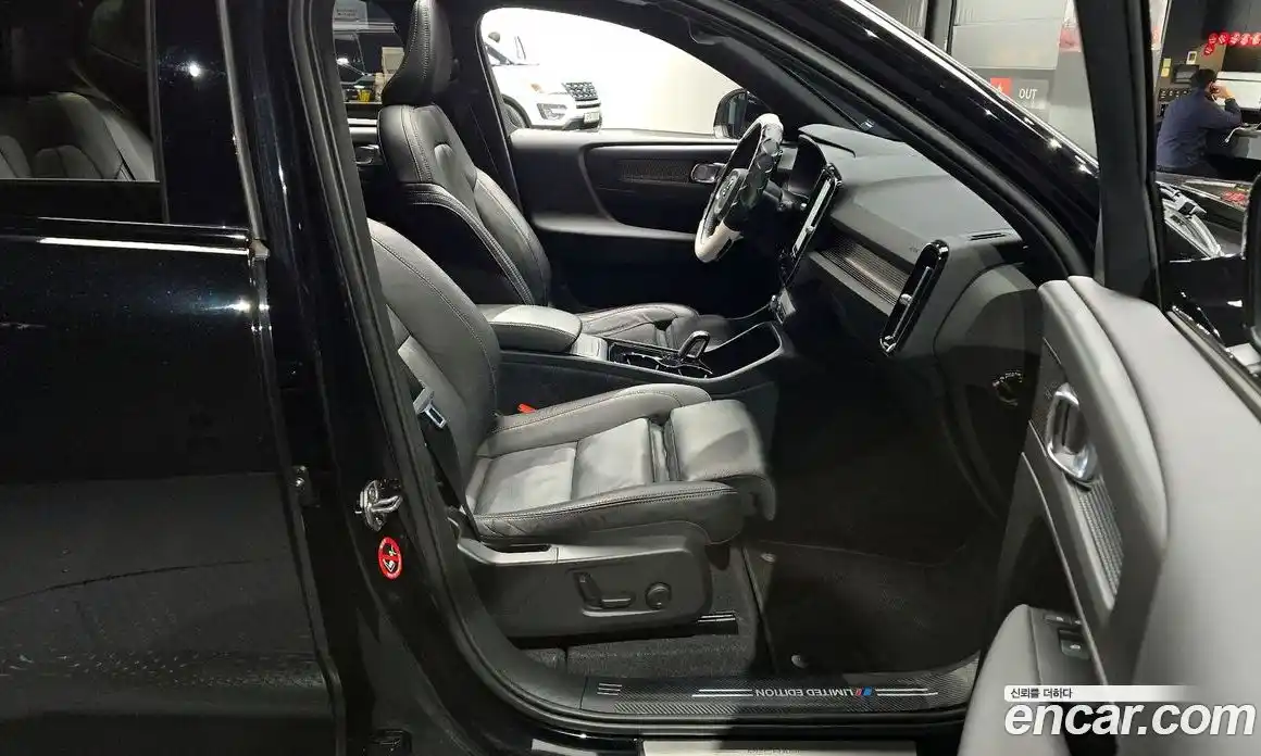 Volvo XC40 2022 0.2 Автомат в Москве № 230472, фото 18