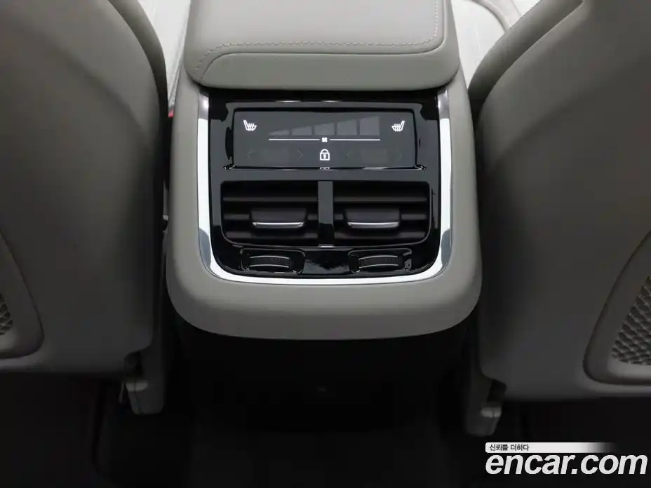 Volvo XC60 2026 2.0 Автомат в Москве № 230780, фото 15