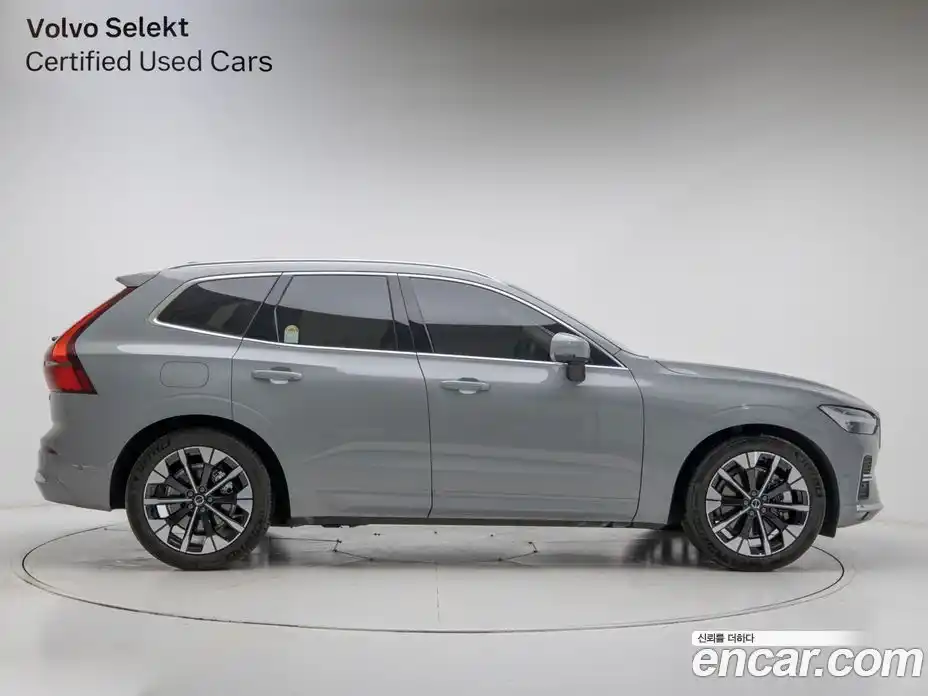 Volvo XC60 2026 2.0 Автомат в Москве № 230780, фото 3