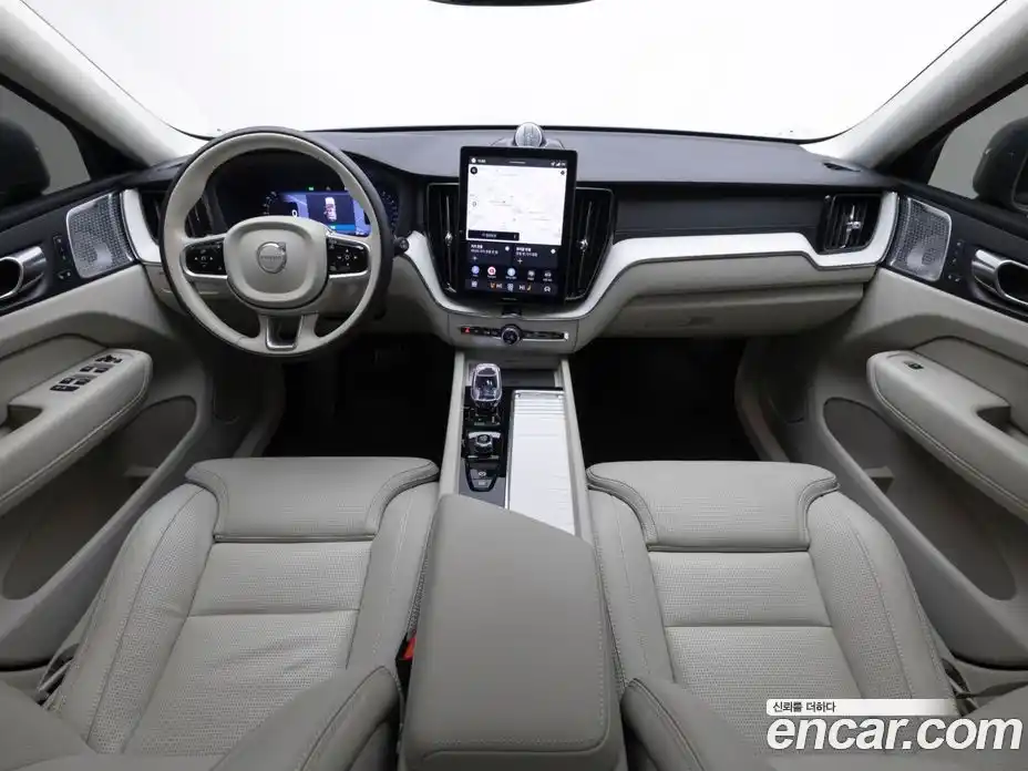 Volvo XC60 2026 2.0 Автомат в Москве № 230780, фото 7