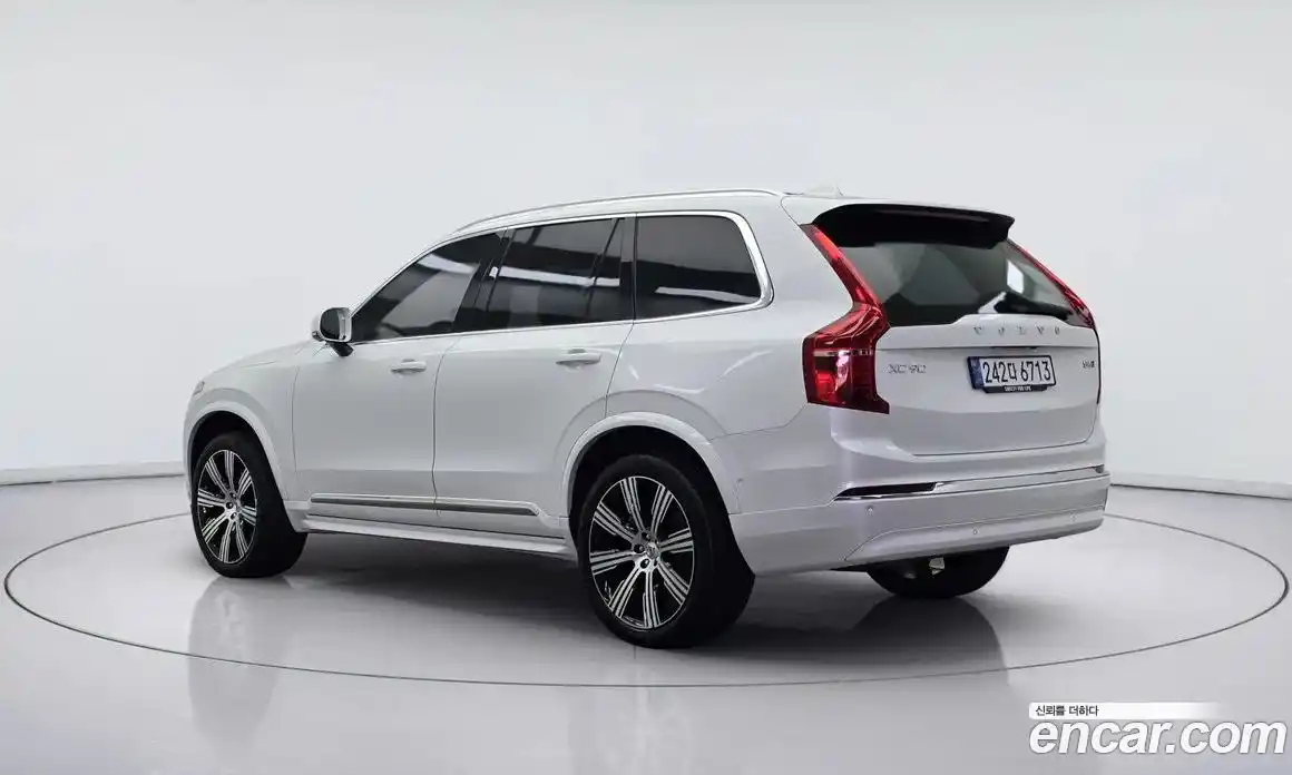 Volvo XC90 2025 2.0 Автомат в Москве № 230792, фото 4