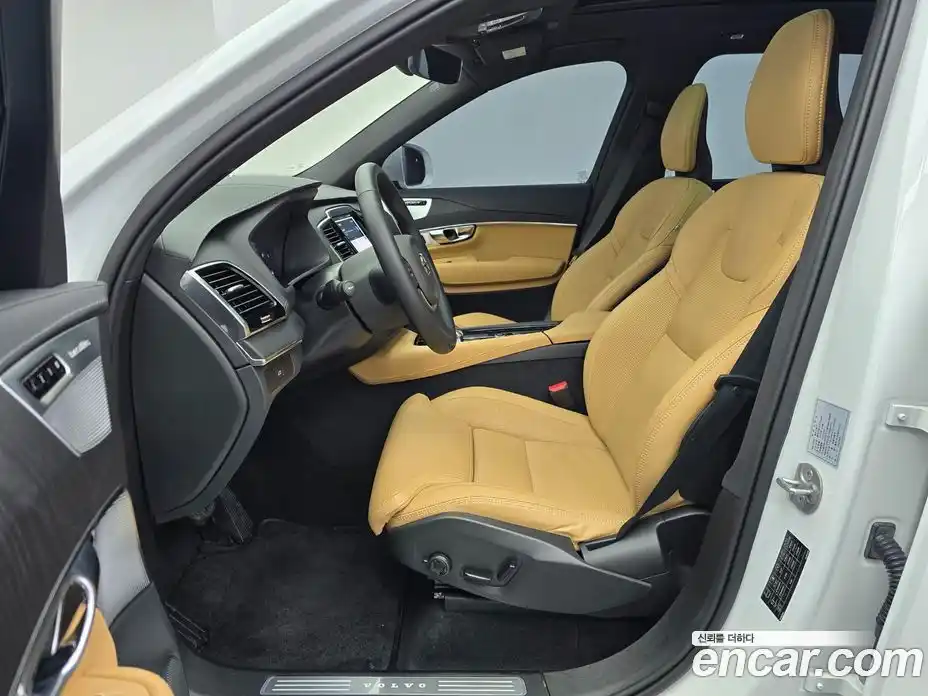 Volvo XC90 2025 2.0 Автомат в Москве № 230792, фото 10