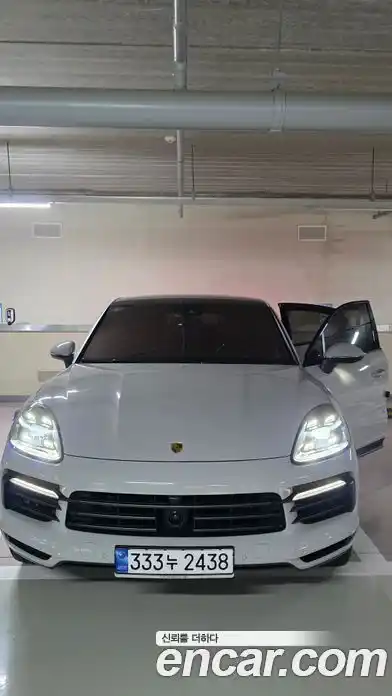 Porsche Cayenne 2023 3.0 Автомат в Москве № 231048, миниатюра 2