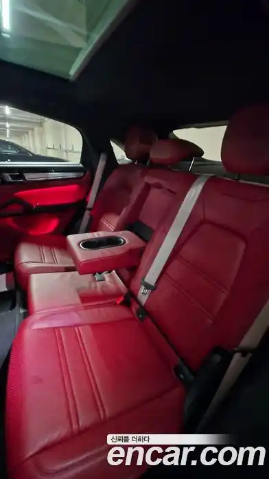 Porsche Cayenne 2023 3.0 Автомат в Москве № 231048, миниатюра 9