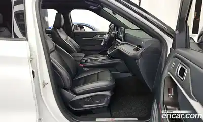 Ford Explorer 2025 2.3 Автомат в Москве № 233185, миниатюра 11