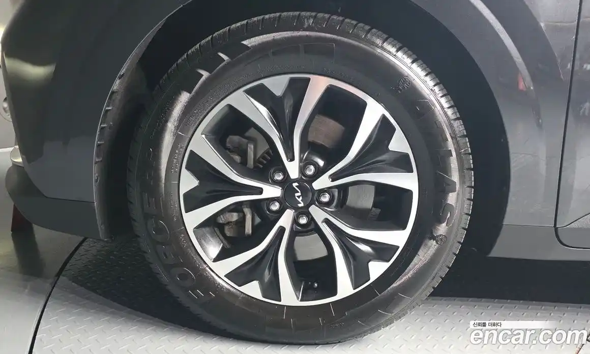 Kia Canival 2023 3.5 Автомат в Москве № 249500, фото 11