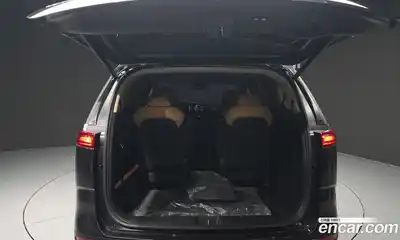 Kia Canival 2023 3.5 Автомат в Москве № 249500, миниатюра 2