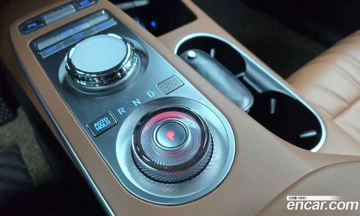 Genesis GV70 2021 2.2 Автомат в Москве № 26048, фото 5