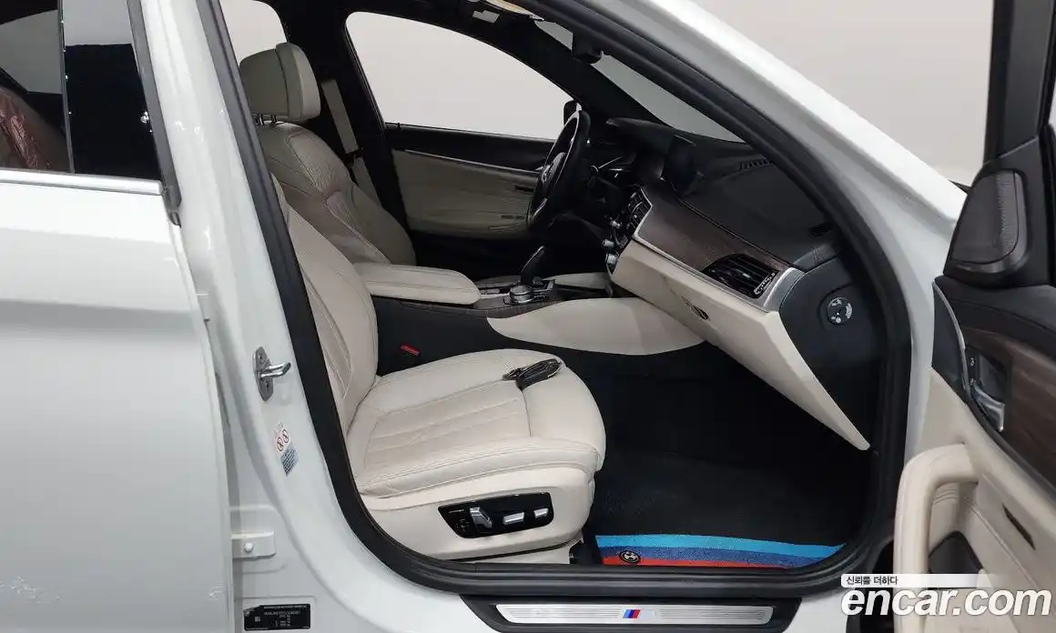 BMW 5-Series 2020 2.0 Автомат в Москве № 261039, фото 3