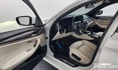 BMW 5-Series 2020 2.0 Автомат в Москве № 261039, миниатюра 10