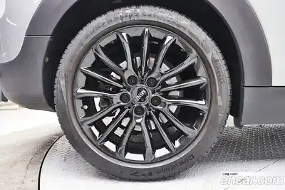 Mini Clubman 2024 1.5 Автомат в Москве № 274044, миниатюра 8