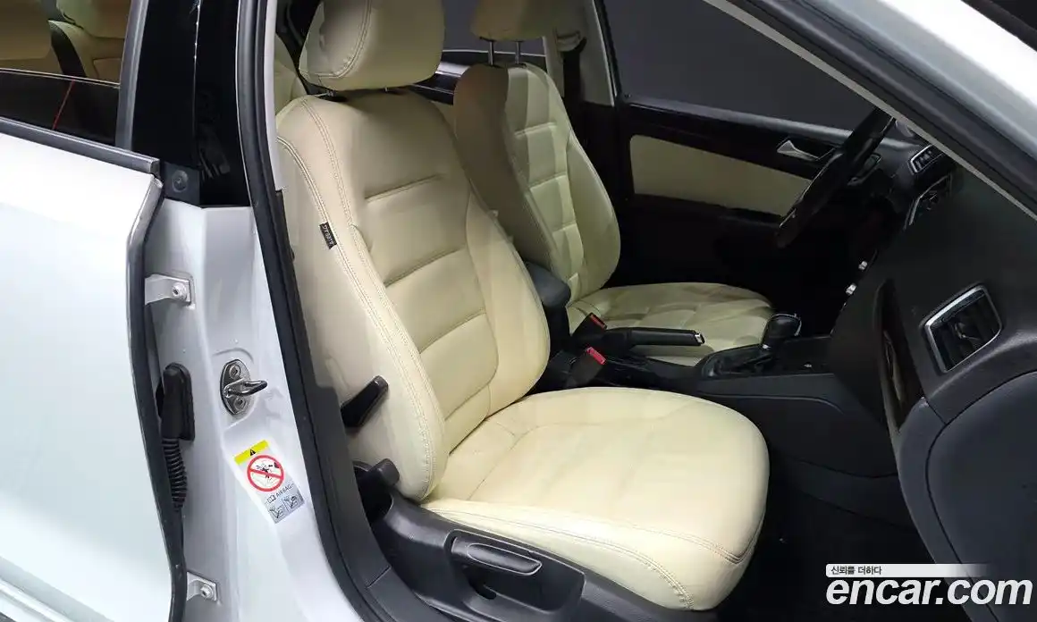 Volkswagen Jetta 2014 1.6 Автомат в Москве № 277075, фото 18