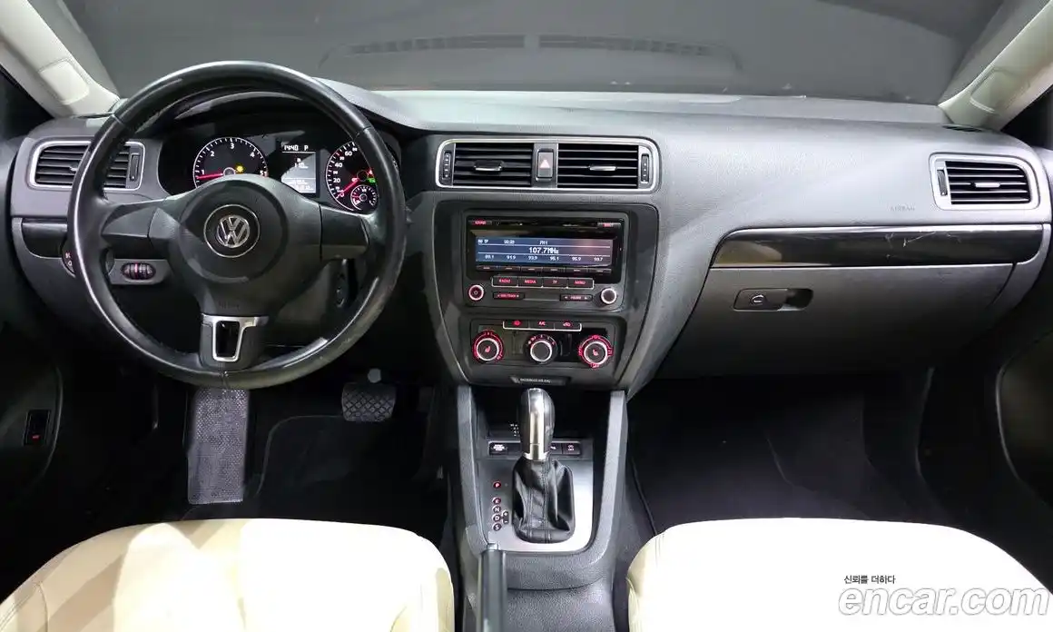 Volkswagen Jetta 2014 1.6 Автомат в Москве № 277075, фото 19