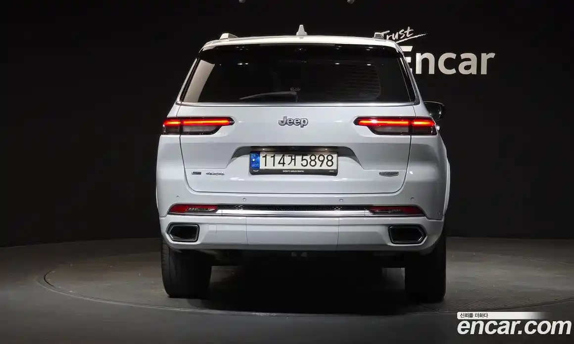 Jeep Cherokee 2021 3.6 Автомат в Москве № 278915, фото 4