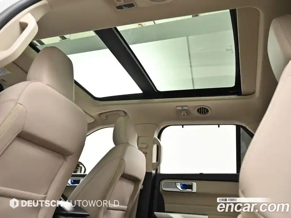 Ford Explorer 2022 2.3 Автомат в Москве № 281800, фото 19