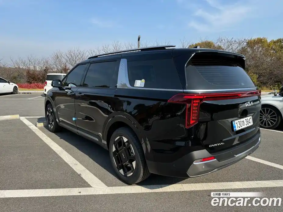 Kia Canival 2026 1.6 Автомат в Москве № 284772, фото 5