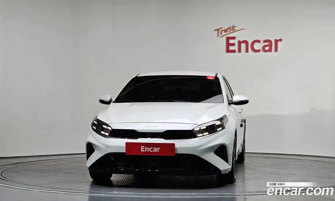 Kia K3 2022 1.6 Автомат в Москве № 287763, фото 3